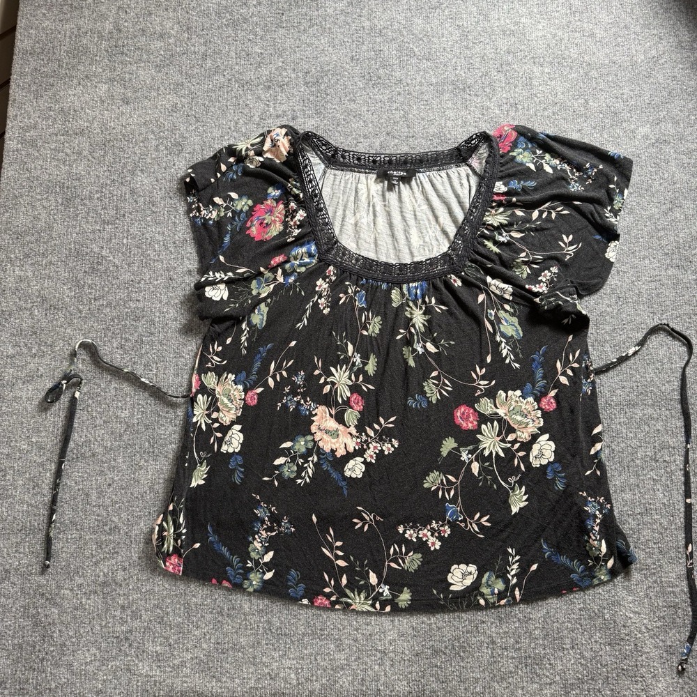 Chelsea  Studio Floral Top 1X Black Flutter Sleeve Lace Square Neck Waist Tie